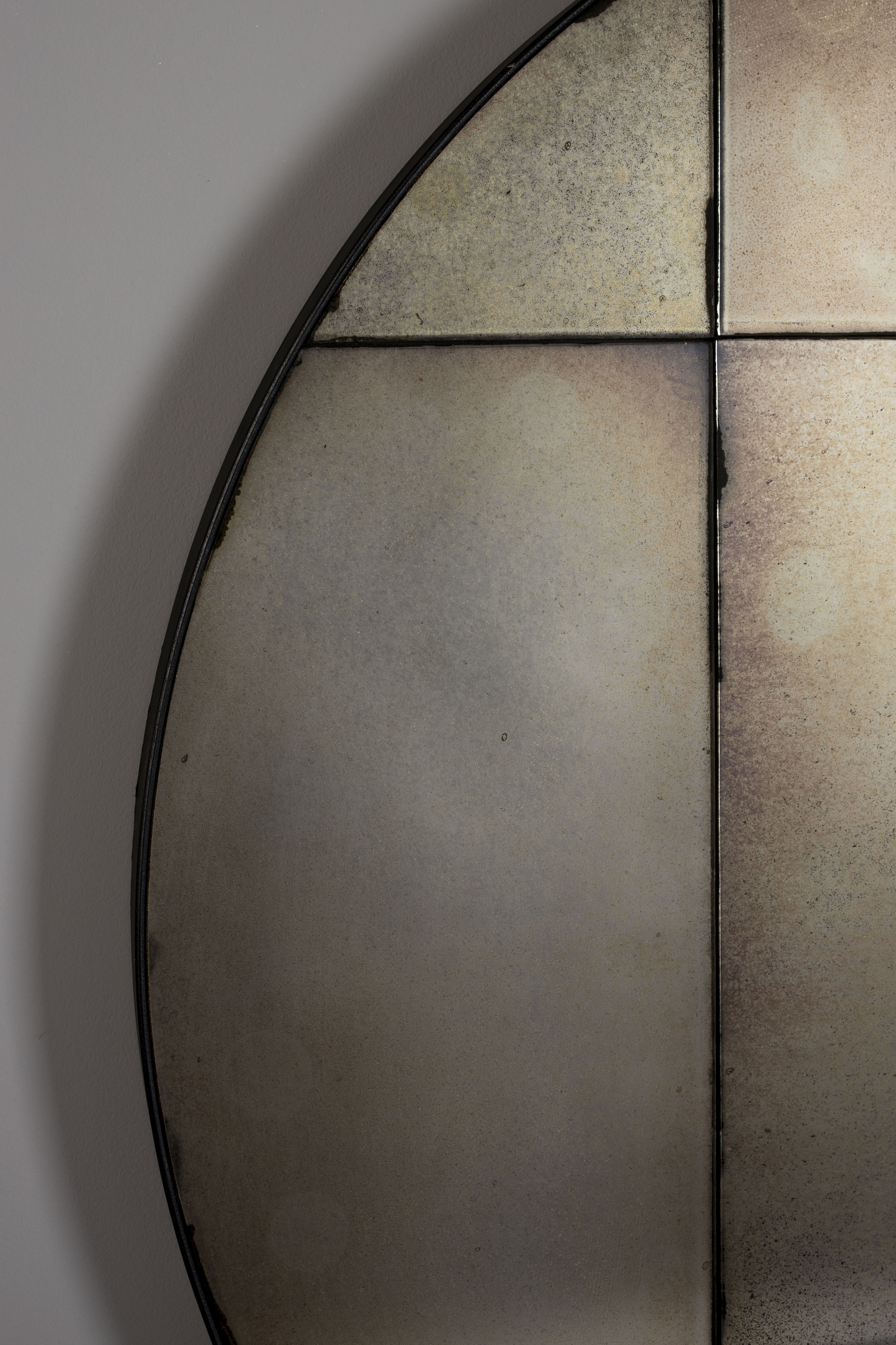 Dutchbone Mado Antique Finish Round Wall Mirror Large